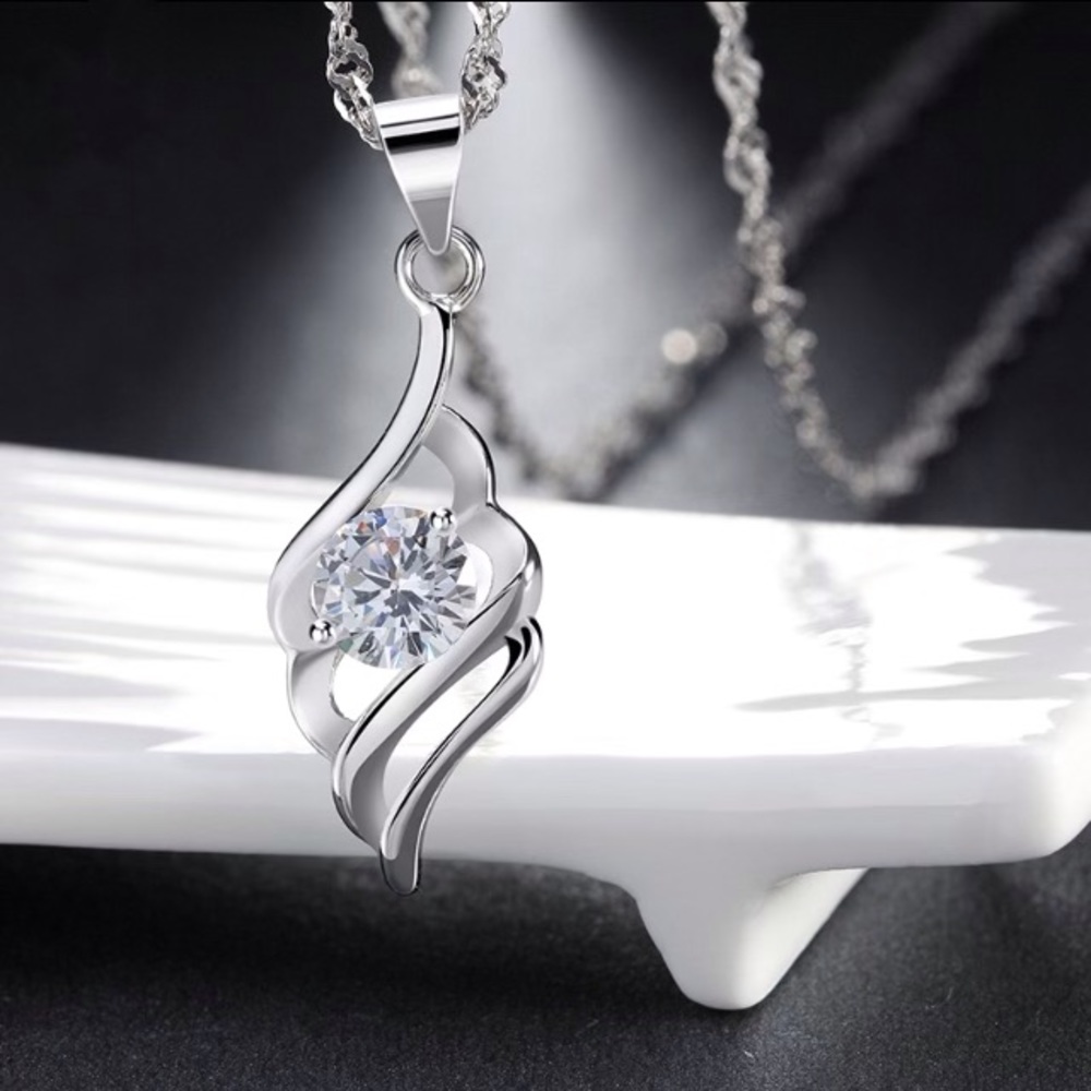 Silver Pendant Necklace